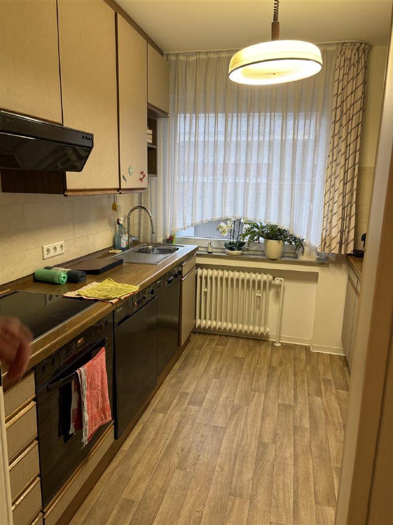 Großzügige 4-Zimmerwohnung in gepflegtem Mehrfamilienhaus - Photo 1