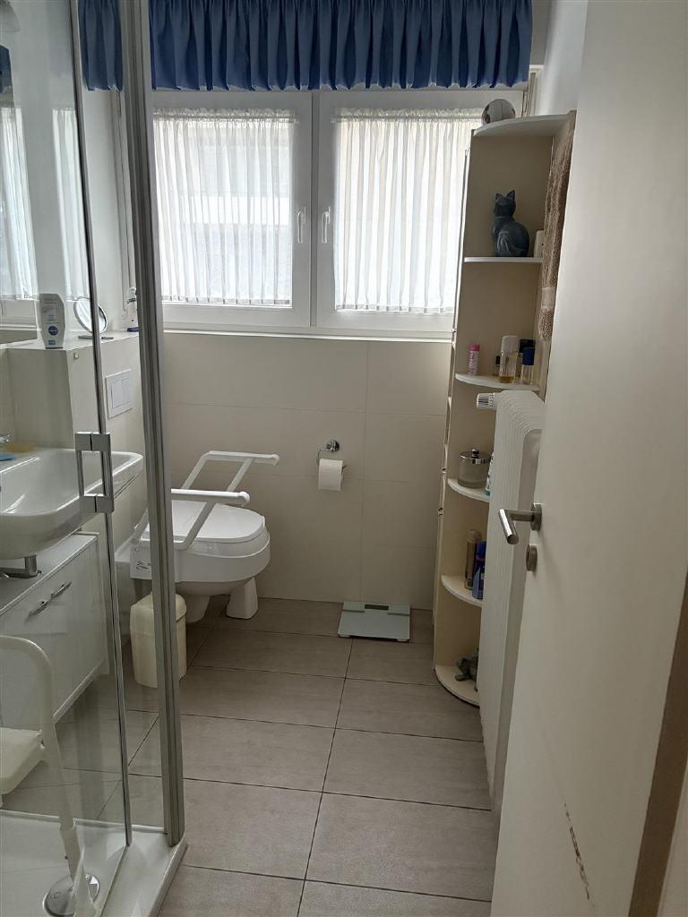 Großzügige 4-Zimmerwohnung in gepflegtem Mehrfamilienhaus - Photo 3